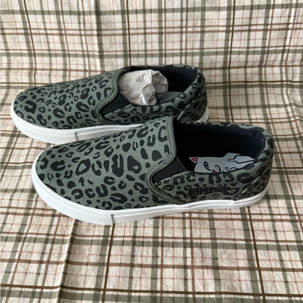 Leopard Print Slip-On Sneakers by Rip N Dip Size 7
NIB - Picture 3 of 7